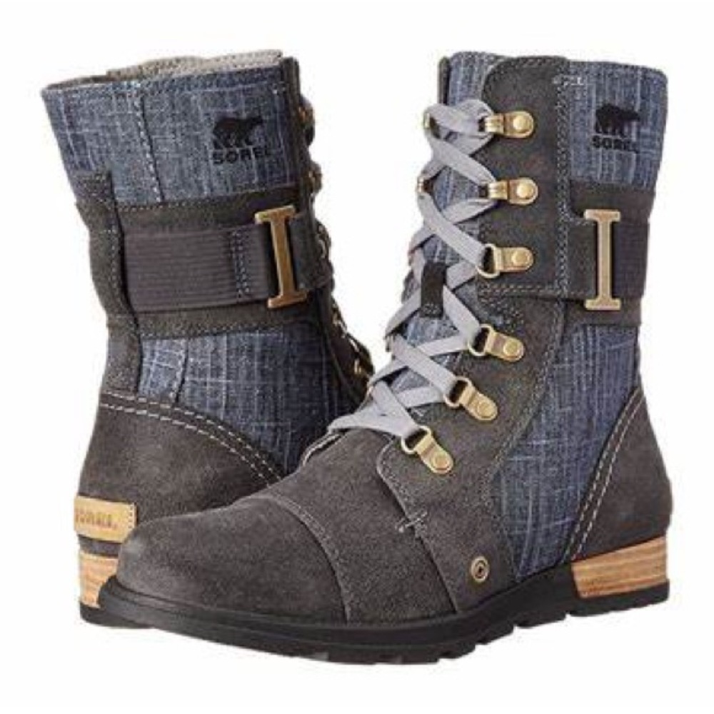 Sorel Major Carly Flat Combat Boots in Graphite and Blue